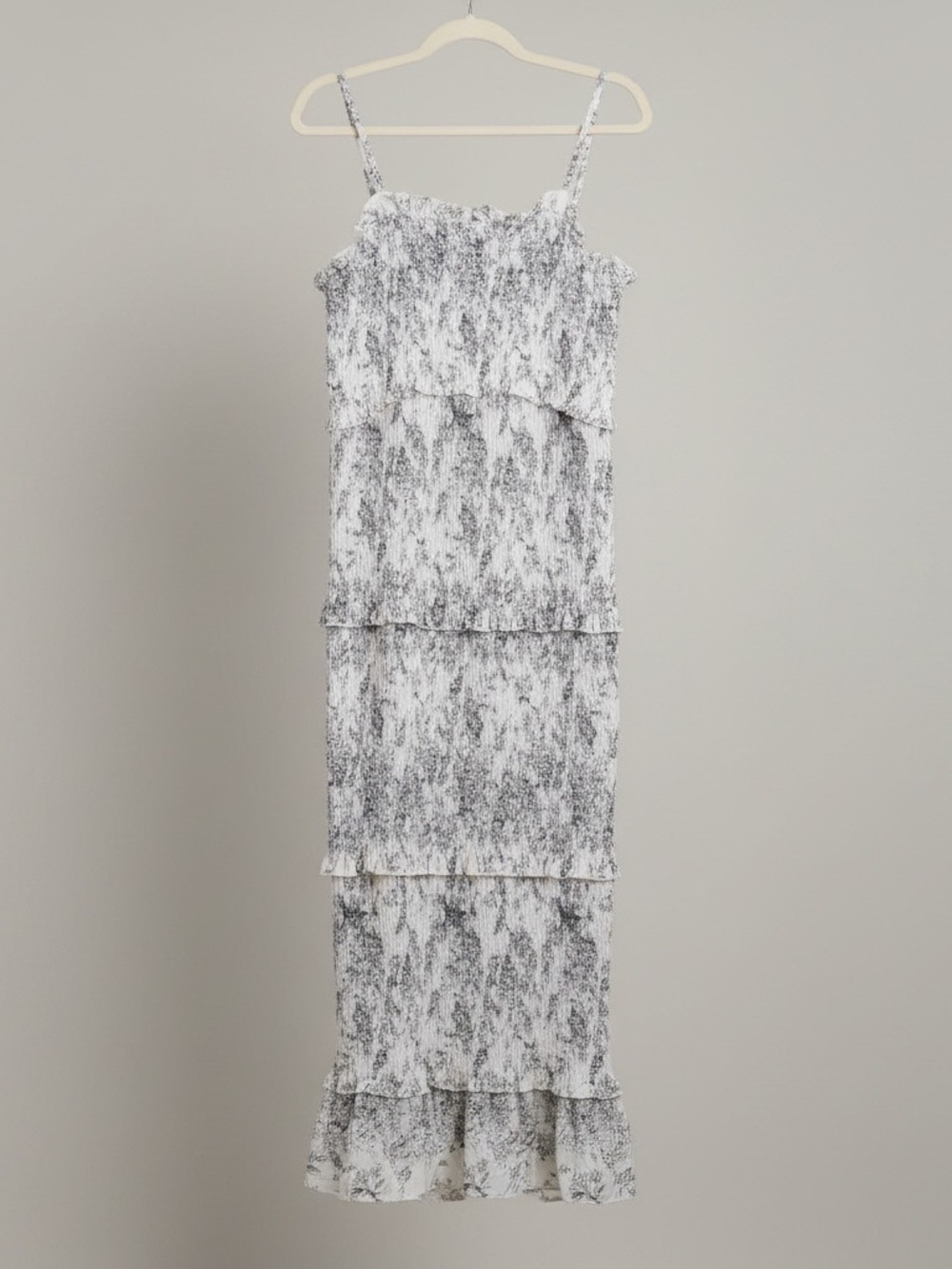 SHEIN Maternity Floral Tiered Ruffle Midi Dress White Black Size M 6